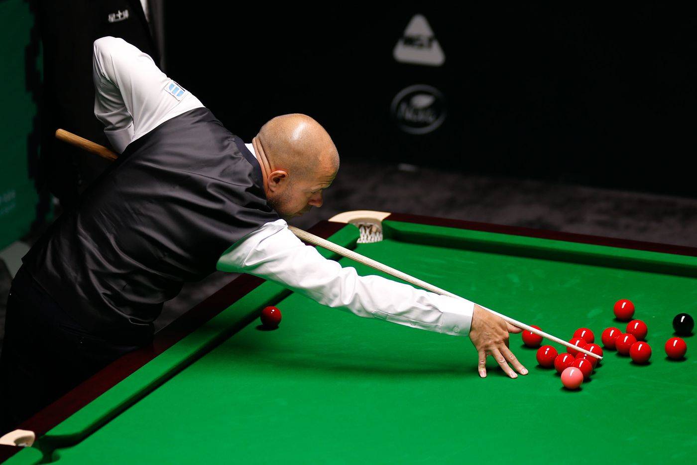 恩里克2025年再夺五冠，巴黎包揽欧冠欧超杯