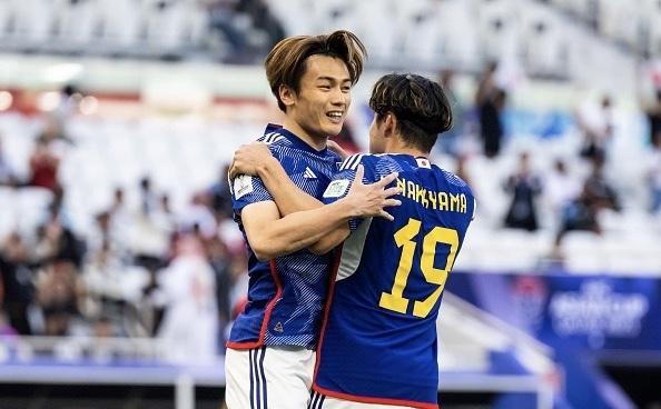 情与呐喊早 情与呐喊早