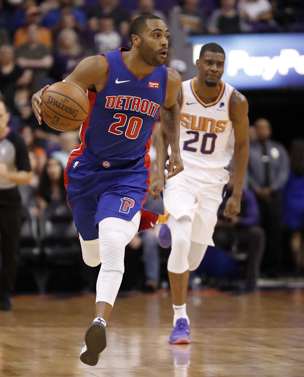 失误频频 失误频频