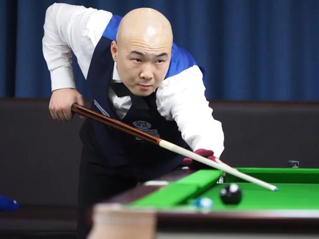 后防中坚张 后防中坚张