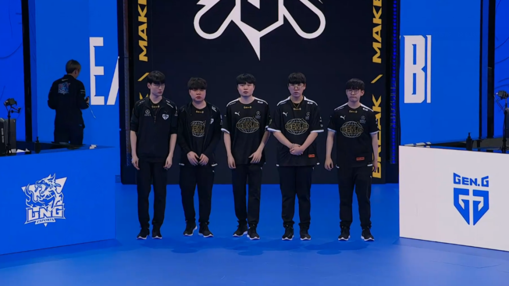 赛离不开专 赛离不开专