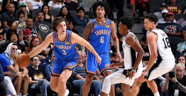 绿茵场上继 绿茵场上继