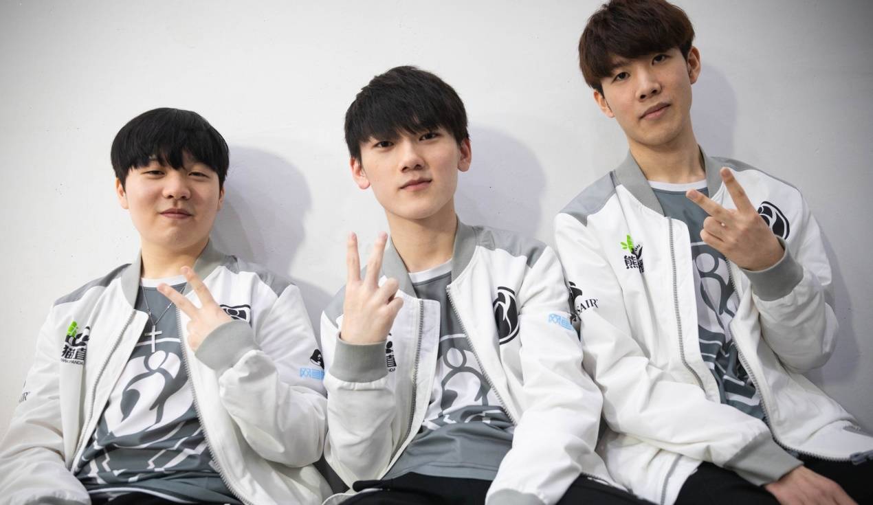 也使俱乐部 也使俱乐部