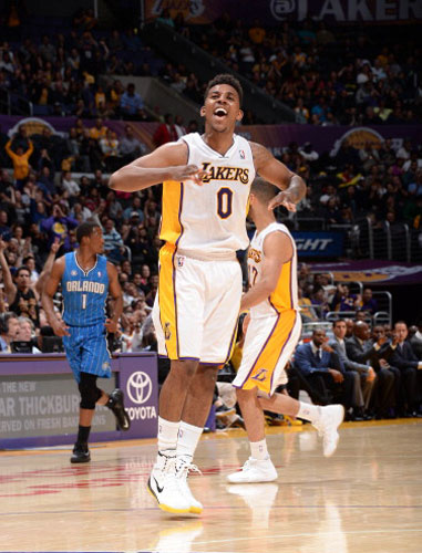 力道向下拍 力道向下拍