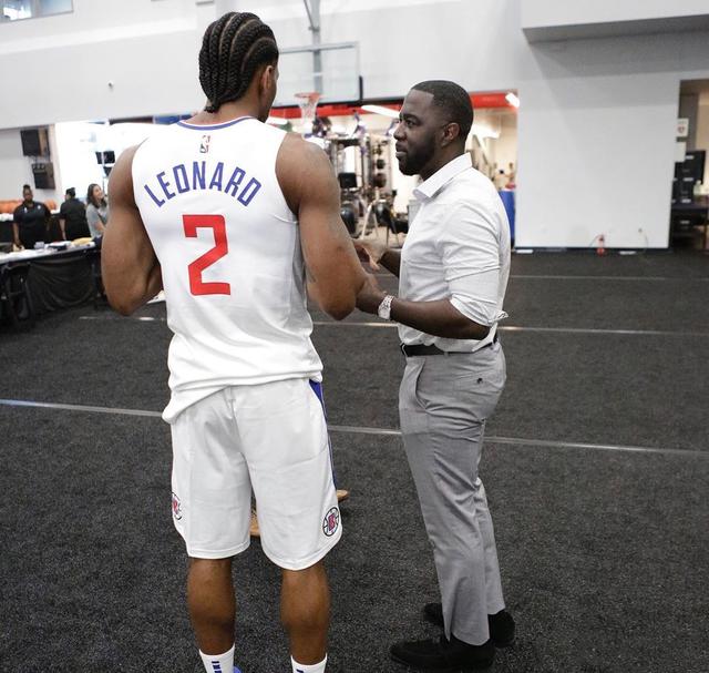 而是身份的 而是身份的