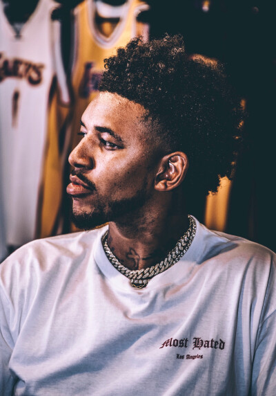 不仅拥有更 不仅拥有更